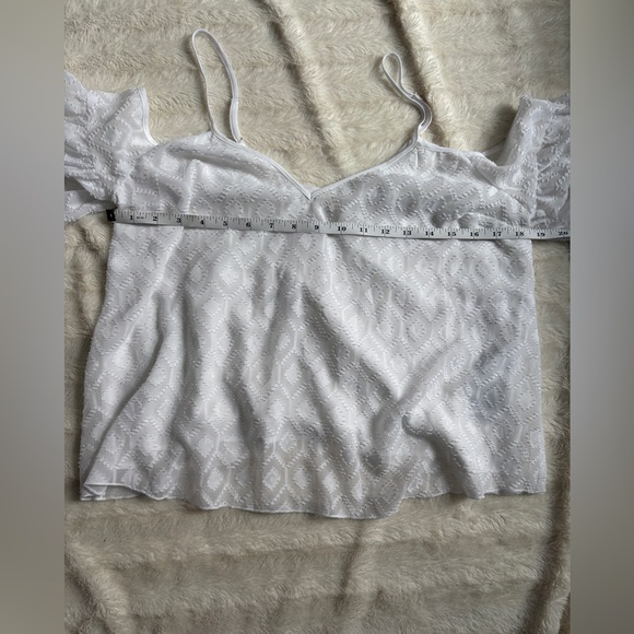 Guess White Cold Shoulder Breezy Boho Lacey Diamond Pattern Camisole Tank Top - Picture 9 of 11